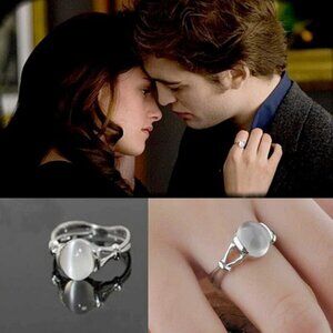 [NEW] WOMEN'S TWIGHLIGHT MOONSTONE SIZE 7 BIRTHSTONE RING .925 STERLING SILVER